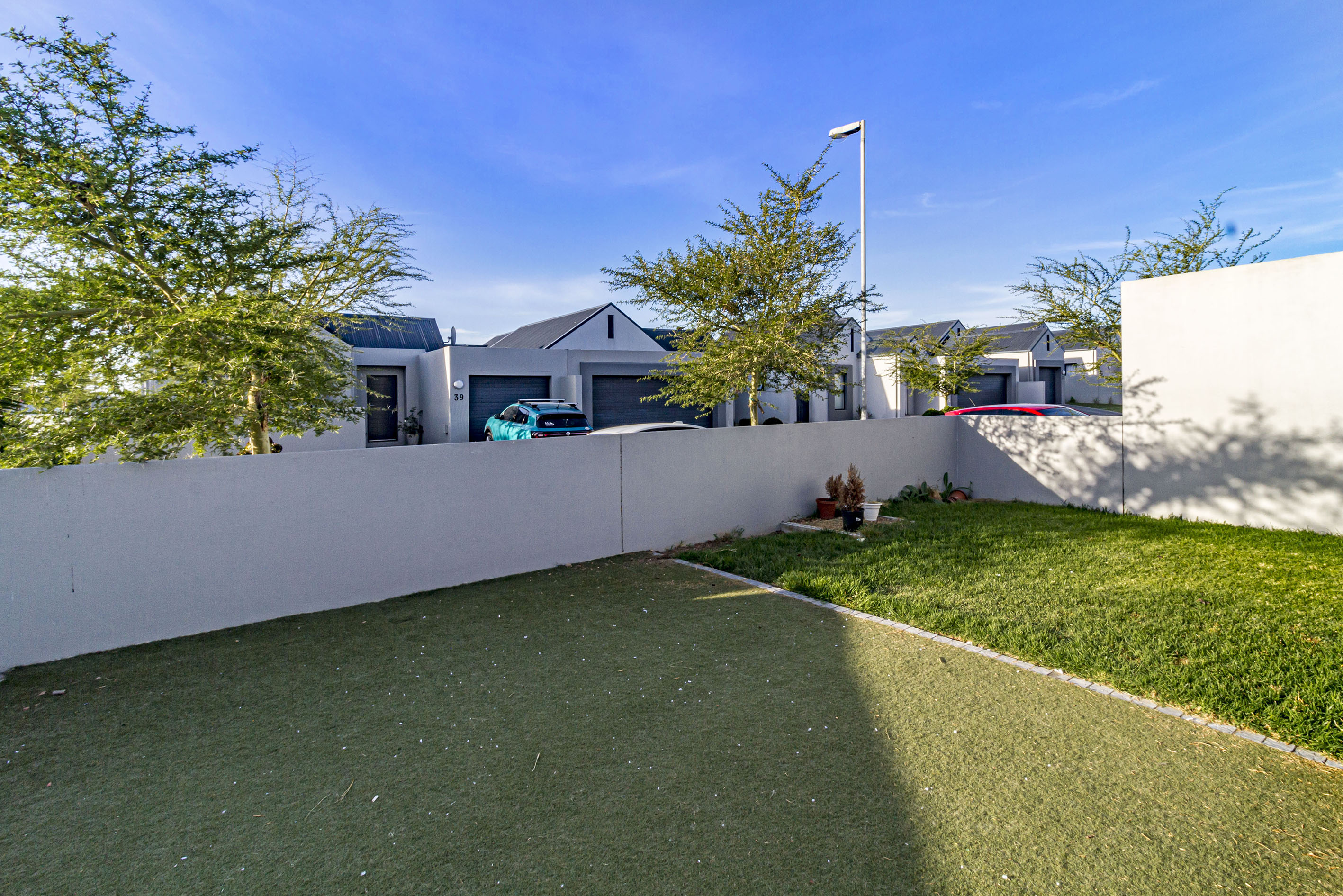 2 Bedroom Property for Sale in Aan de Wijnlanden Western Cape